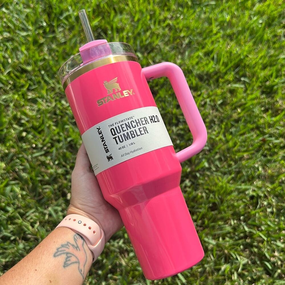 NIB Stanley 40oz Adventure‎ Quencher 2.0 Tumbler Pink Parade